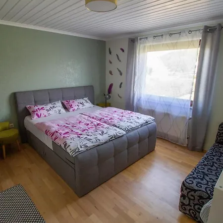 Ferienwohnung Miss Sophie Mehren  Exterior foto